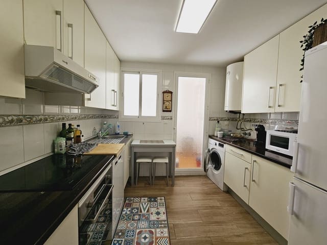 3 sypialnia Apartament na sprzedaż w Bahia de Casares, Casares z basenem garażem - 260 000 € (Ref: 9377985)