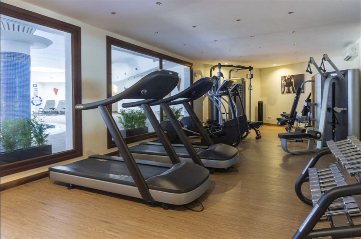 3 soveværelse Penthouse til salg i New Golden Mile med swimmingpool garage - € 2.995.000 (Ref: 9419979)