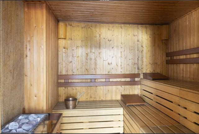 3 soveværelse Penthouse til salg i New Golden Mile, Estepona med swimmingpool garage - € 2.995.000 (Ref: 9419979)