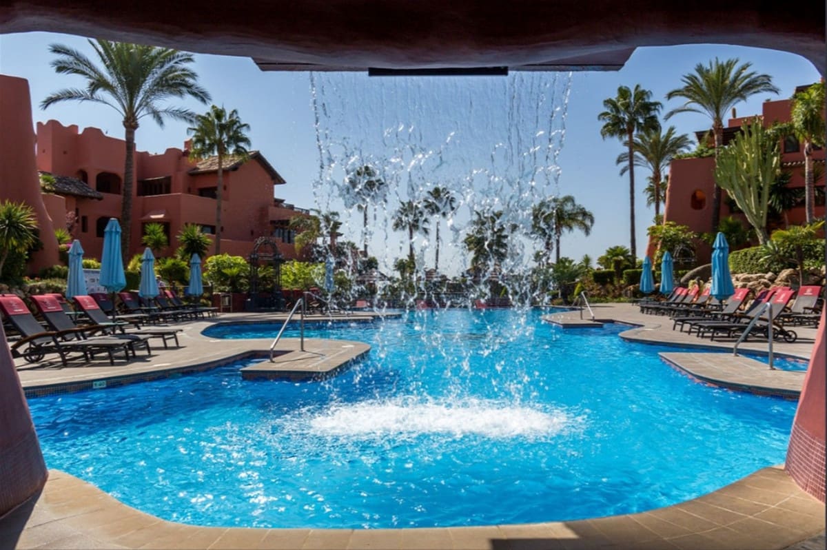 3 soveværelse Penthouse til salg i New Golden Mile med swimmingpool garage - € 2.995.000 (Ref: 9419979)