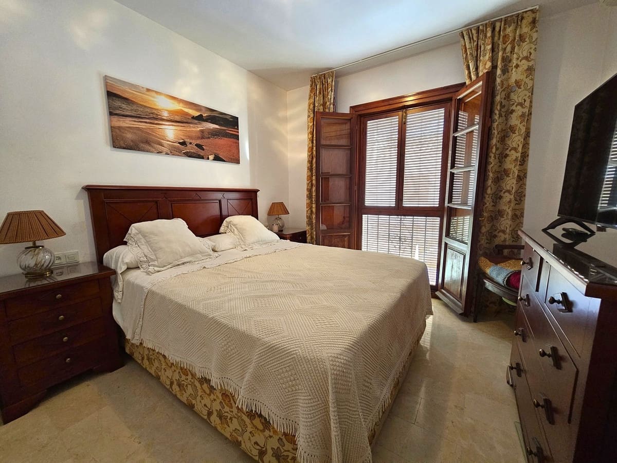 Casa de 3 habitaciones en Benahavís en venta con piscina garaje - 450.000 € (Ref: 9424511)