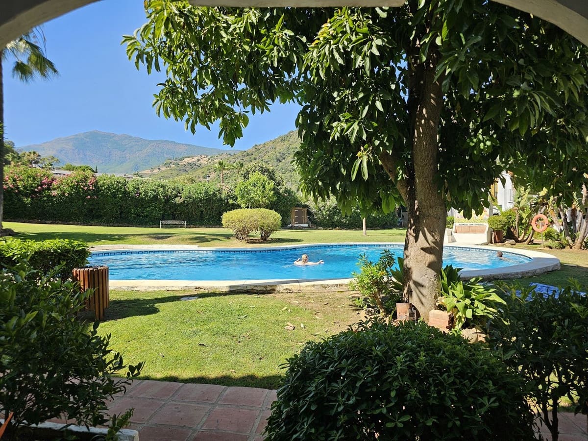 Casa de 3 habitaciones en Benahavís en venta con piscina garaje - 450.000 € (Ref: 9424511)