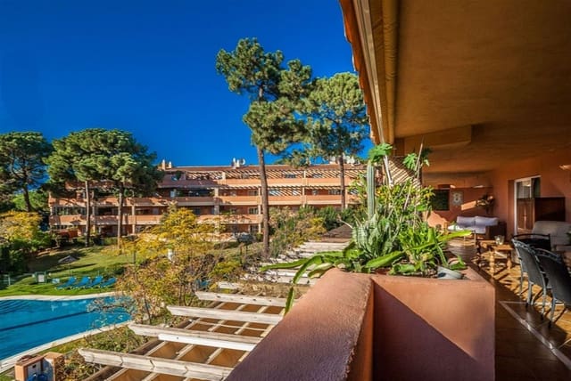 2 makuuhuone Huoneisto myytävänä paikassa Elviria, Marbella mukana uima-altaan 
autotalli - 549 000 € (Ref: 9452925)