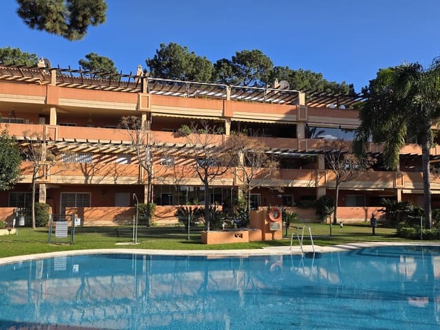 2 chambre Appartement à vendre à Elviria, Marbella avec piscine garage - 539 000 € (Ref: 9452925)
