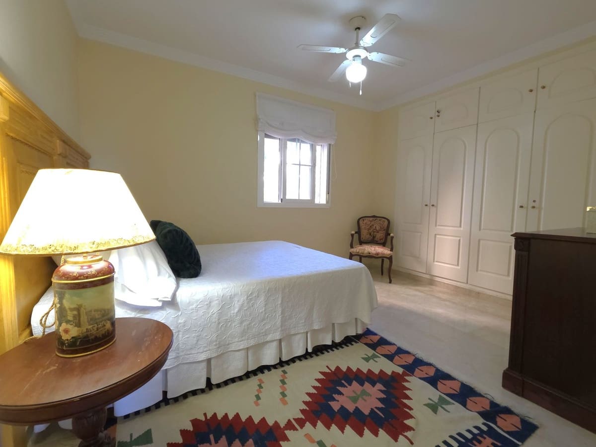 2 chambre Appartement à vendre à Elviria avec piscine garage - 539 000 € (Ref: 9452925)