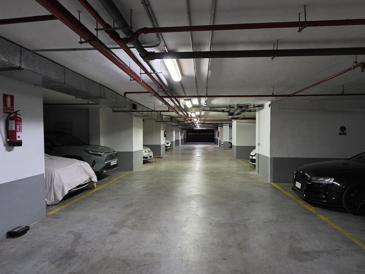 2 chambre Appartement à vendre à Elviria avec piscine garage - 539 000 € (Ref: 9452925)