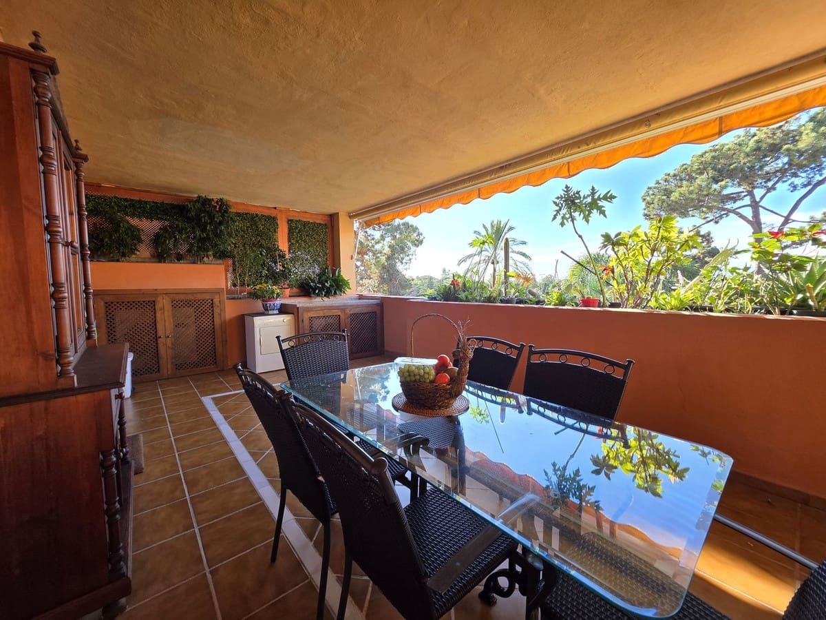 2 Zimmer Apartment zu verkaufen in Elviria mit Pool Garage - 539.000 € (Ref: 9452925)