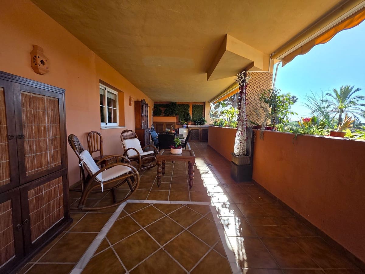 2 Zimmer Apartment zu verkaufen in Elviria mit Pool Garage - 539.000 € (Ref: 9452925)