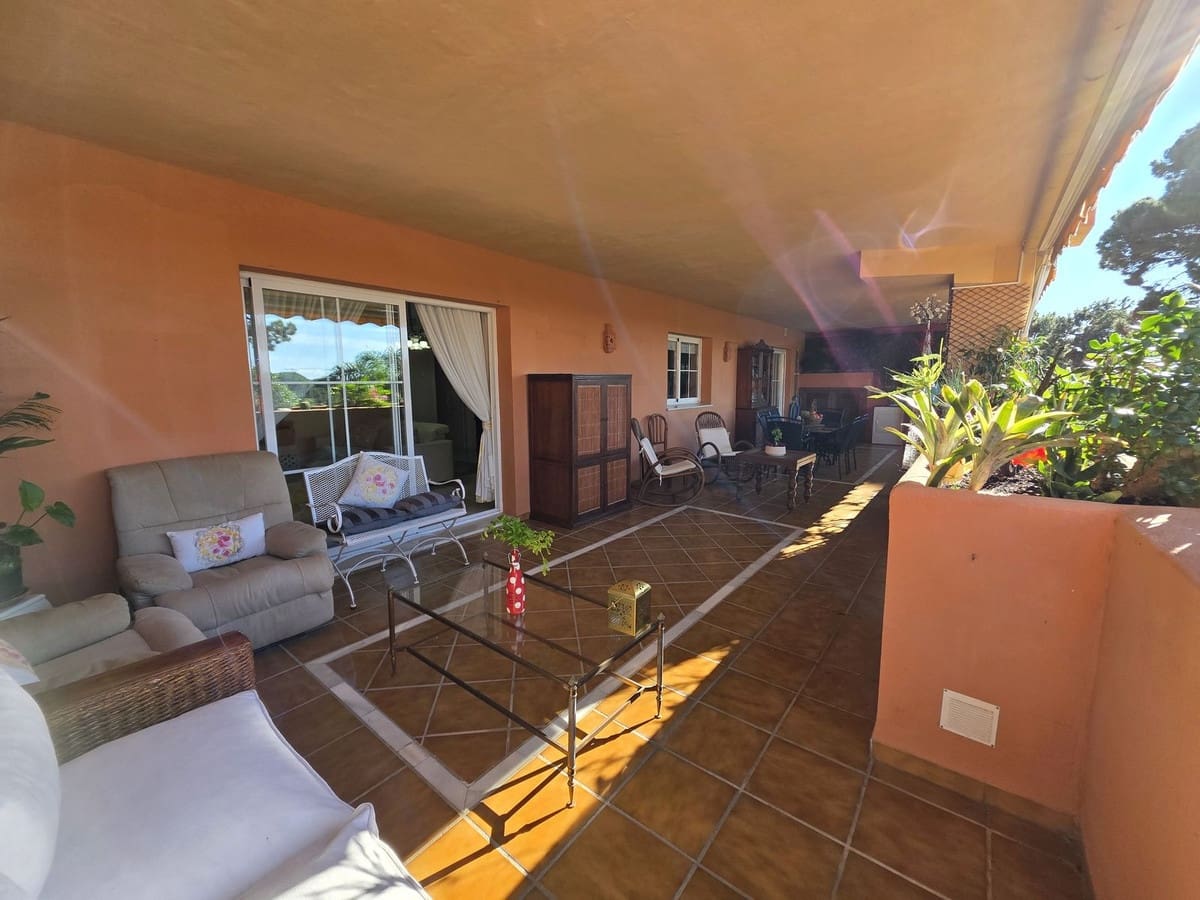 2 Zimmer Apartment zu verkaufen in Elviria mit Pool Garage - 539.000 € (Ref: 9452925)