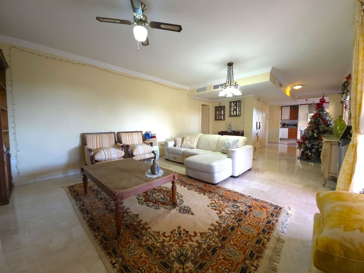 2 Zimmer Apartment zu verkaufen in Elviria mit Pool Garage - 539.000 € (Ref: 9452925)