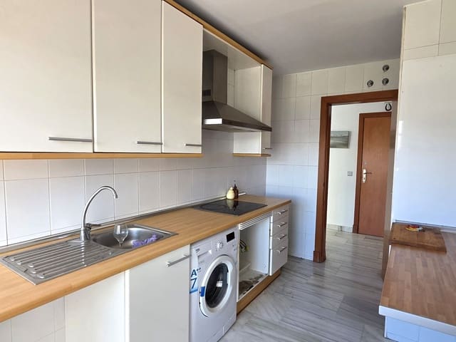 Apartamento de 2 habitaciones en Benahavís en venta con piscina garaje - 349.000 € (Ref: 9473567)