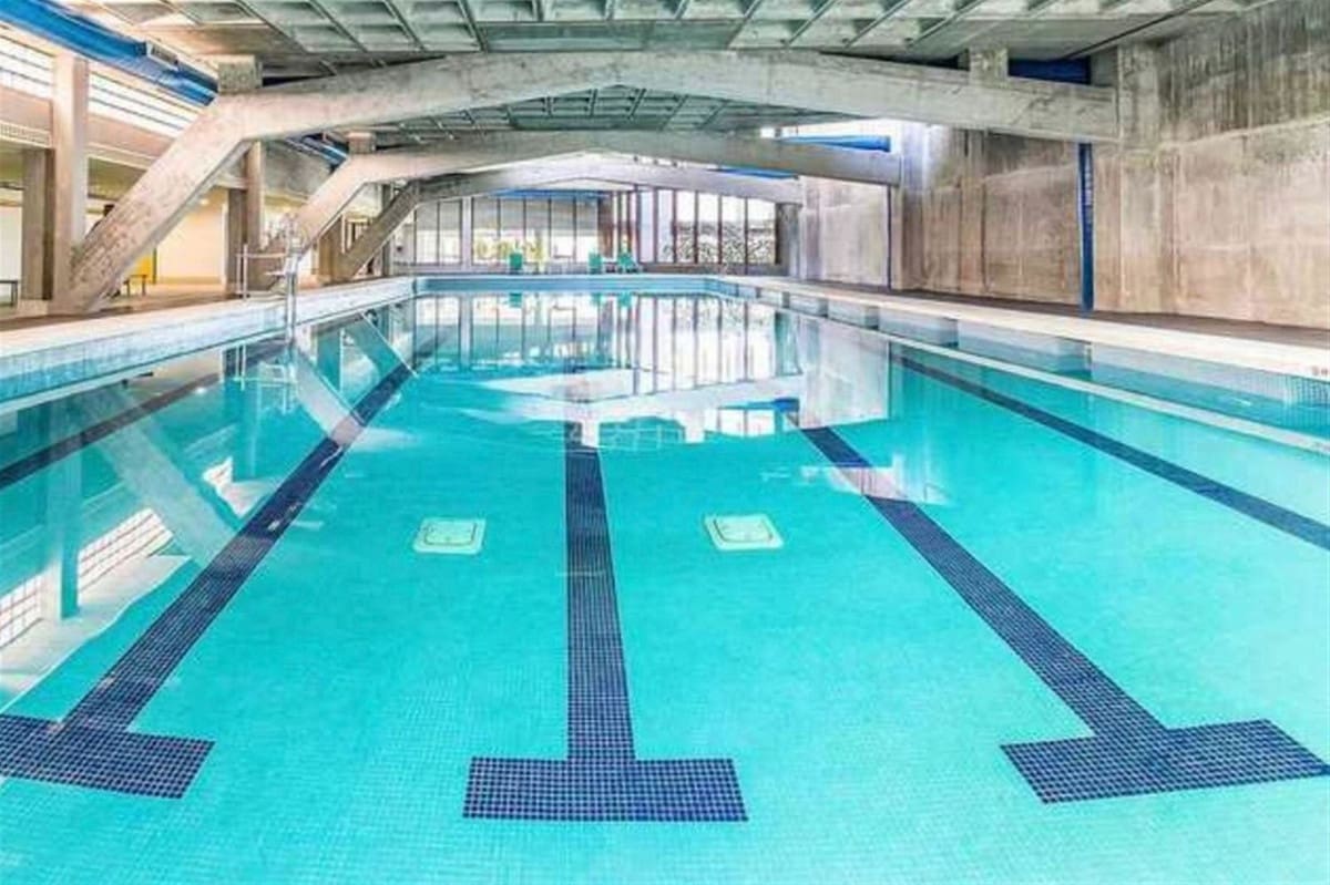 Apartamento de 2 habitaciones en Benahavís en venta con piscina garaje - 349.000 € (Ref: 9473567)