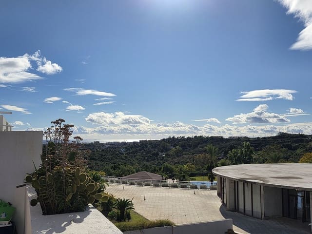 Apartamento de 2 habitaciones en Benahavís en venta con piscina garaje - 349.000 € (Ref: 9473567)