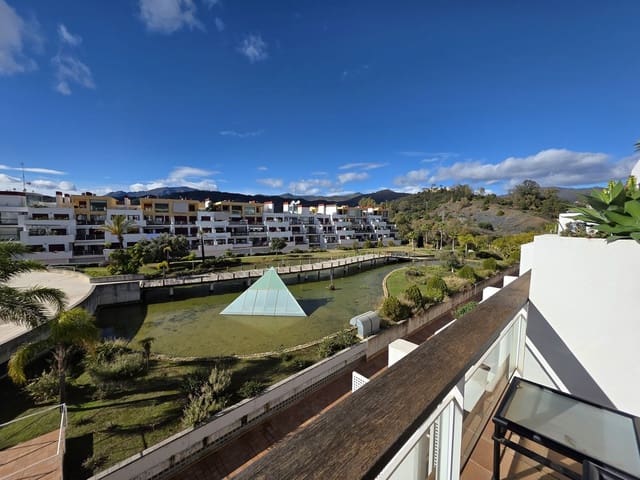 2 soveværelse Lejlighed til salg i Benahavís med swimmingpool garage - € 349.000 (Ref: 9473567)