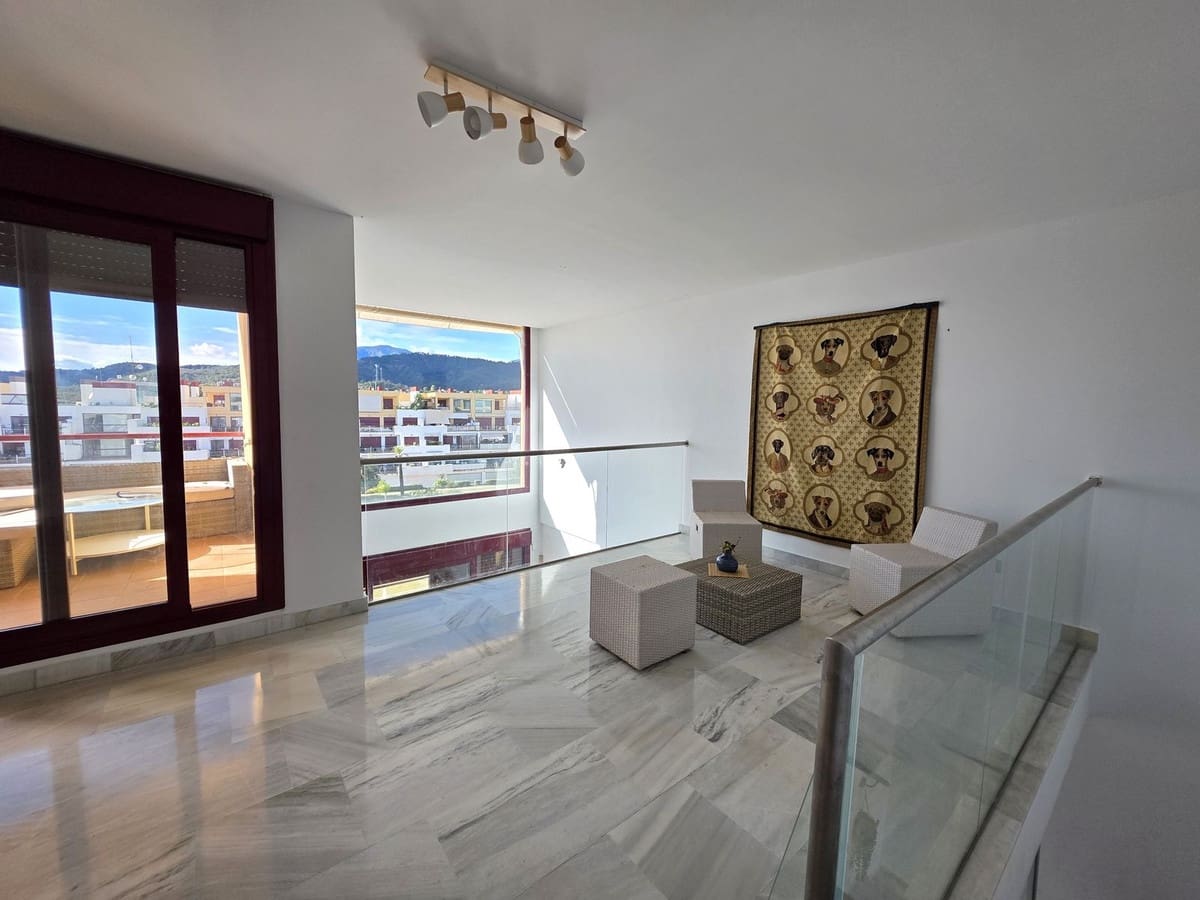 2 bedroom Apartment for sale in Benahavis with pool garage - € 349,000 (Ref: 9473567)