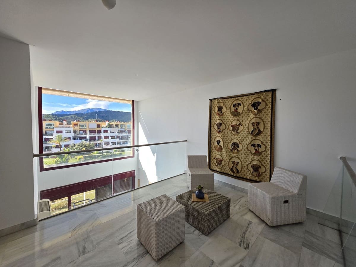 2 bedroom Apartment for sale in Benahavis with pool garage - € 349,000 (Ref: 9473567)