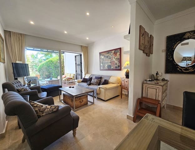 3 sovrum Lägenhet att hyra i La Quinta, Benahavís med pool garage - 2 500 € (Ref: 9490095)