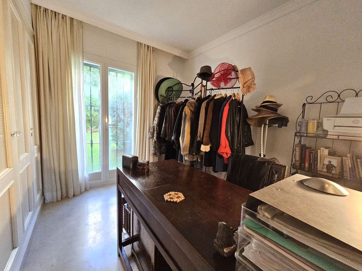 3 sovrum Lägenhet att hyra i La Quinta med pool garage - 2 500 € (Ref: 9490095)