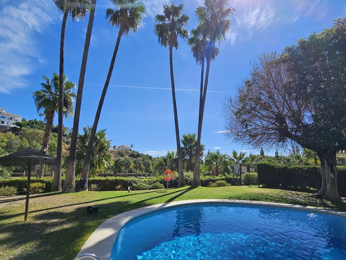 3 sovrum Lägenhet att hyra i La Quinta med pool garage - 2 500 € (Ref: 9490095)