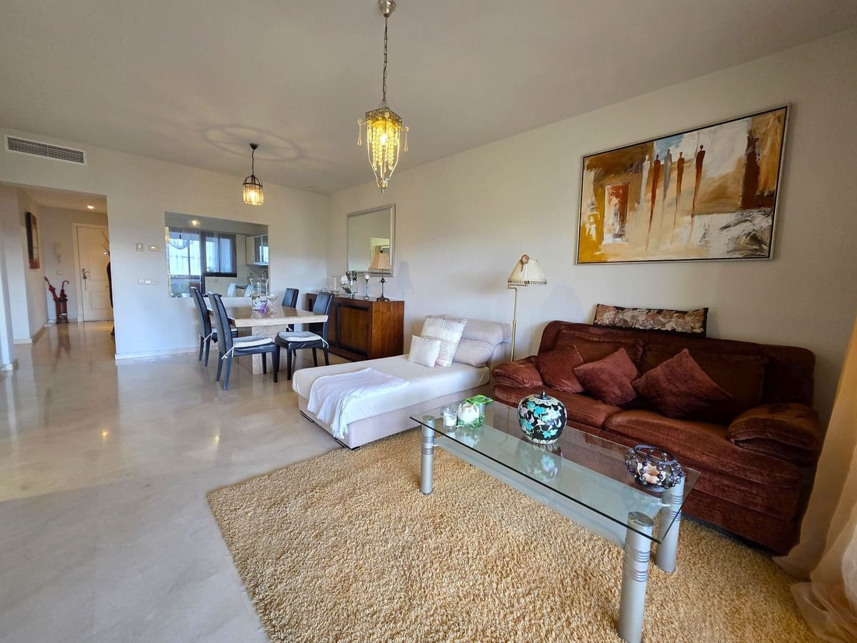 Apartamento de 2 habitaciones en Guadalmina en venta con piscina garaje - 436.500 € (Ref: 9490959)