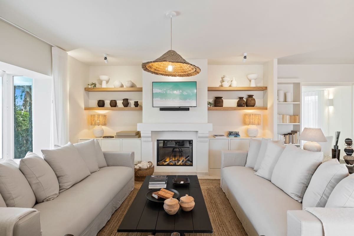 3 makuuhuone Huvila myytävänä paikassa Marbella mukana uima-altaan 
autotalli - 2 850 000 € (Ref: 9597182)