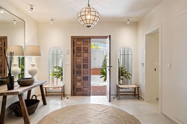 3 soverom Villa til salgs i Hacienda Las Chapas, Marbella med svømmebasseng garasje - € 2 850 000 (Ref: 9597182)