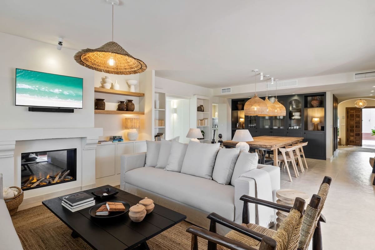 Chalet de 3 habitaciones en Marbella en venta con piscina garaje - 2.850.000 € (Ref: 9597182)