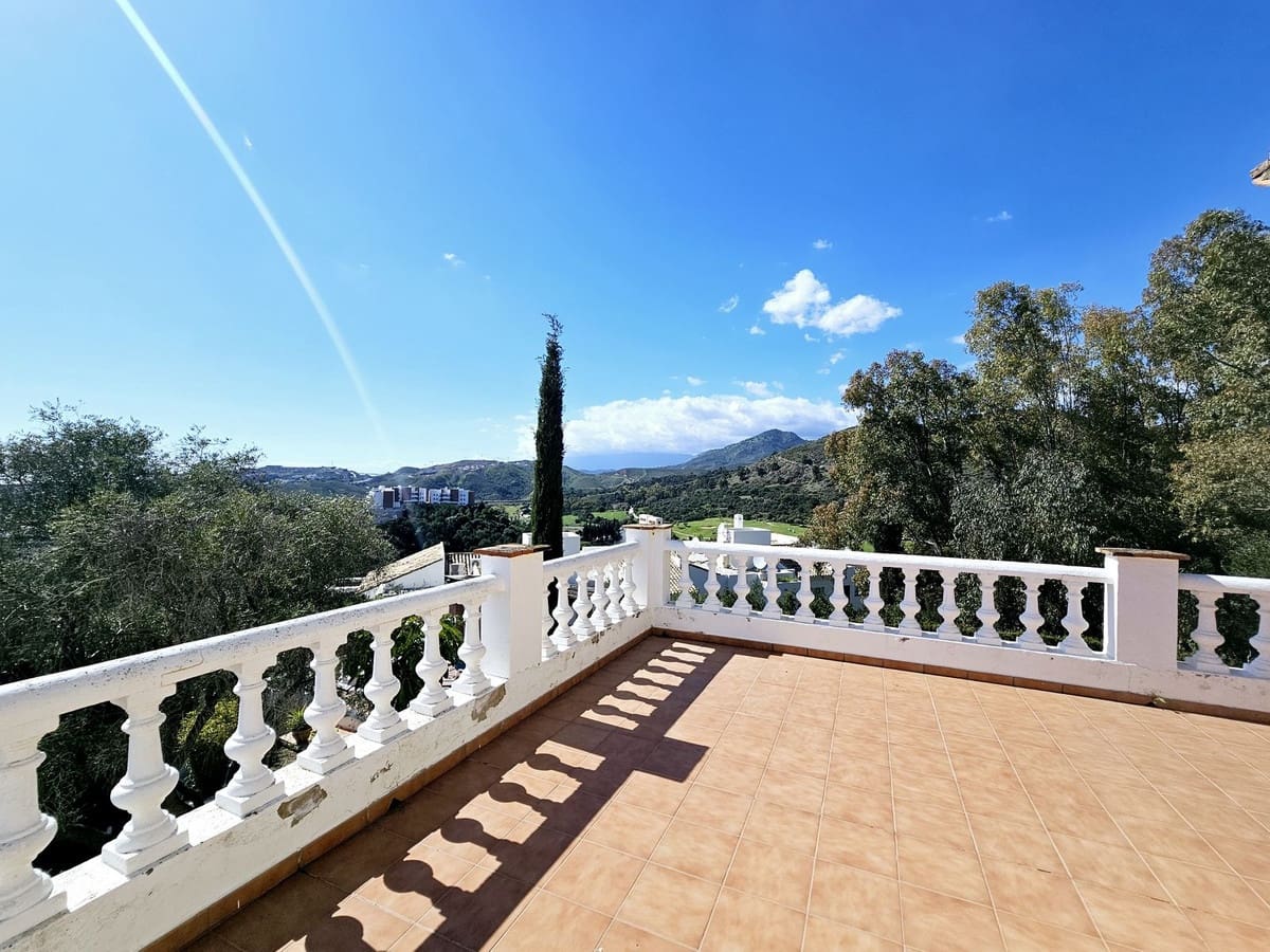 5 soverom Villa til salgs i Benahavis med svømmebasseng garasje - € 1 475 000 (Ref: 9622222)