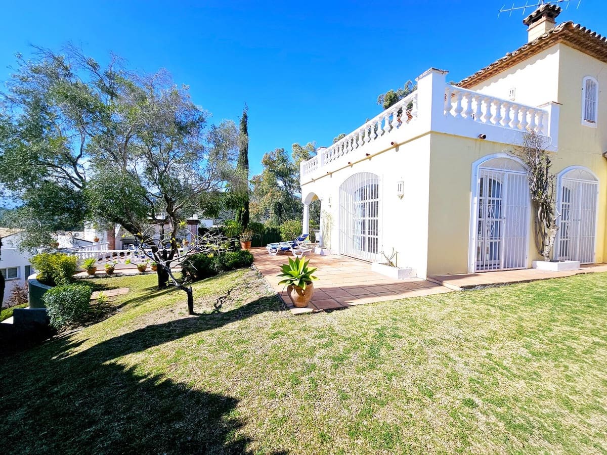 5 soverom Villa til salgs i Benahavis med svømmebasseng garasje - € 1 475 000 (Ref: 9622222)