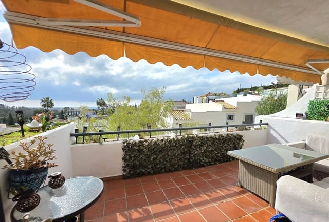 2 soverom Leilighet til salgs i Aloha Golf, Marbella med svømmebasseng garasje - € 329 000 (Ref: 9632690)