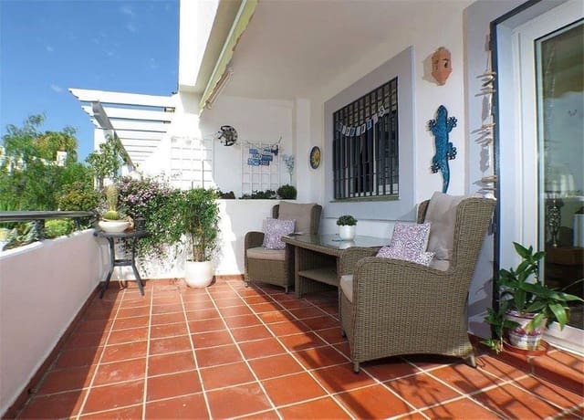 2 makuuhuone Huoneisto myytävänä paikassa Aloha Golf, Marbella mukana uima-altaan 
autotalli - 339 000 € (Ref: 9632690)