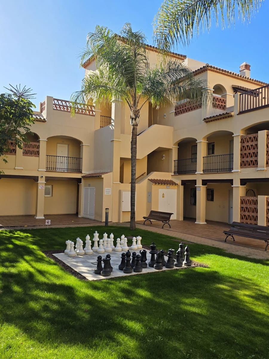 2 soveværelse Lejlighed til salg i Marbella med swimmingpool garage - € 749.000 (Ref: 9675990)