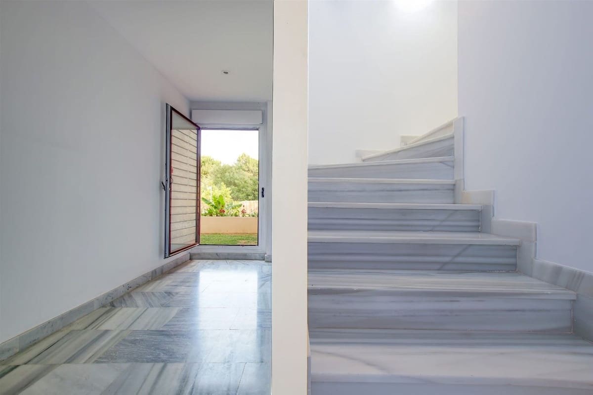 3 slaapkamer Villa te koop in Benahavis met zwembad garage - € 679.000 (Ref: 9703251)