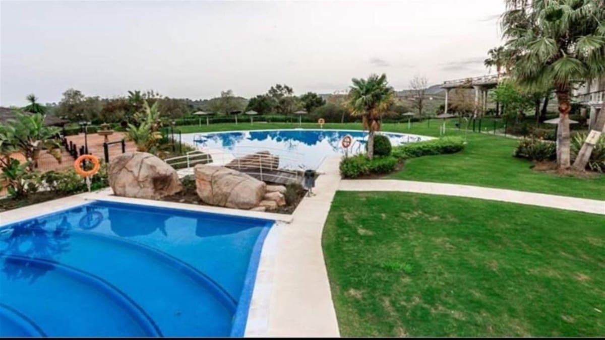 3 slaapkamer Villa te koop in Benahavis met zwembad garage - € 679.000 (Ref: 9703251)