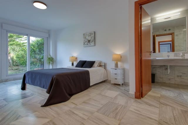 3 Zimmer Villa zu verkaufen in Benahavís mit Pool Garage - 660.000 € (Ref: 9703251)