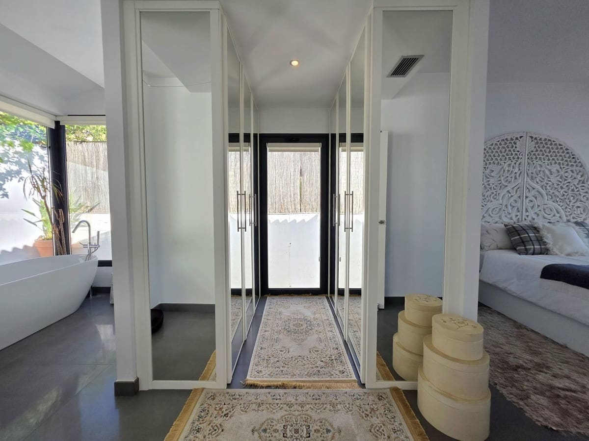 4 soverom Villa til salgs i Estepona med svømmebasseng garasje - € 929 000 (Ref: 9747468)