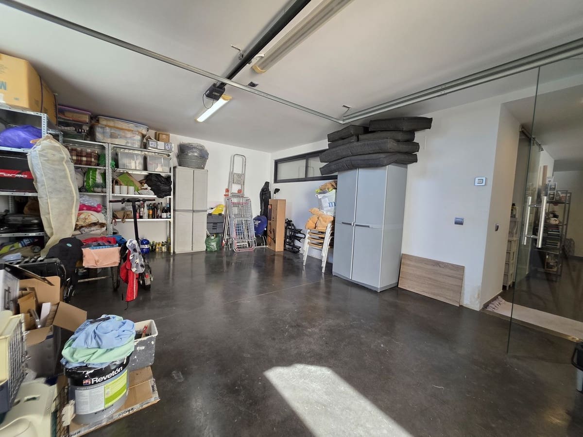 4 soverom Villa til salgs i Estepona med svømmebasseng garasje - € 929 000 (Ref: 9747468)