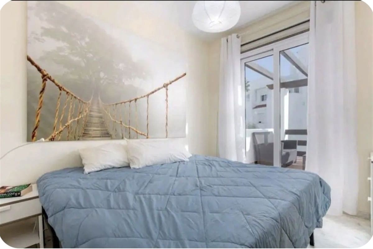 2 bedroom Penthouse for sale in Estepona with pool garage - € 315,000 (Ref: 9753655)
