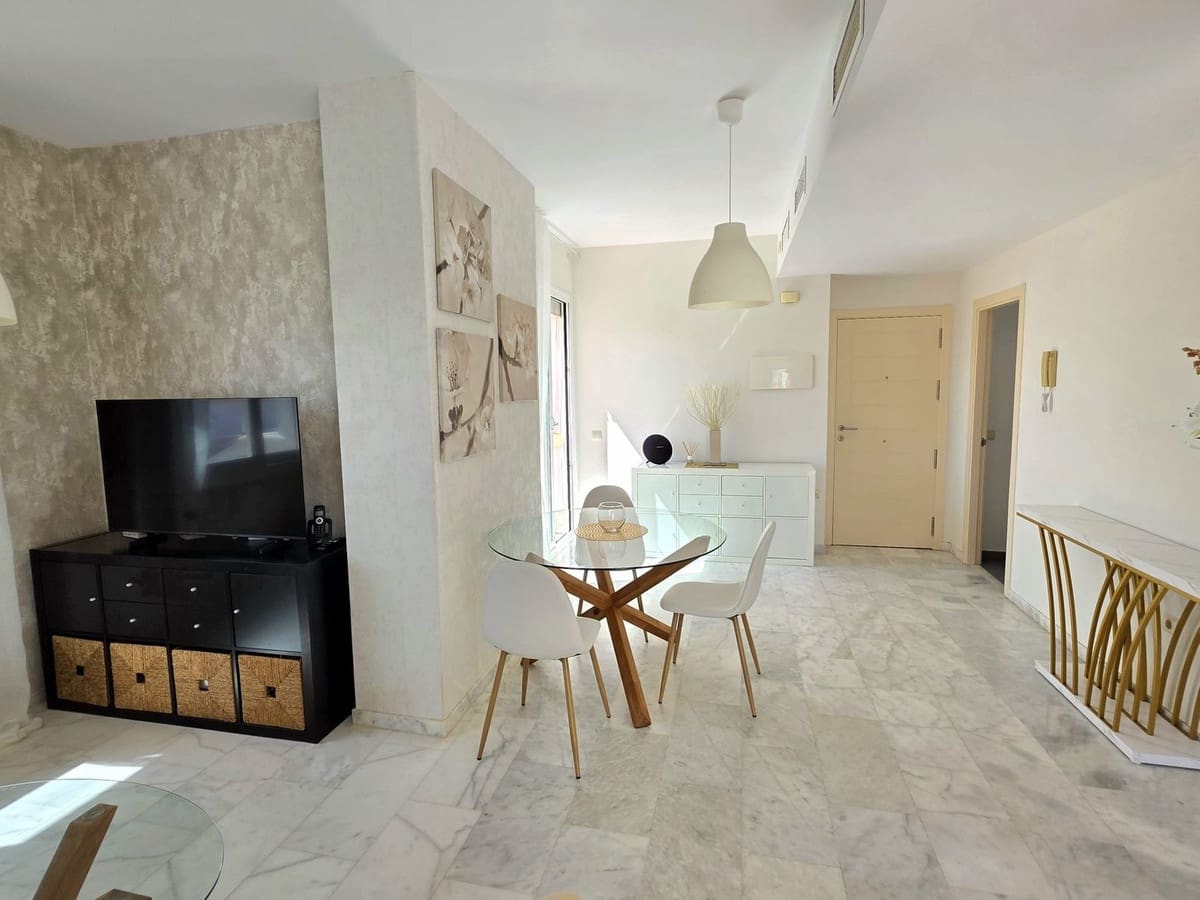 2 bedroom Penthouse for sale in Estepona with pool garage - € 315,000 (Ref: 9753655)
