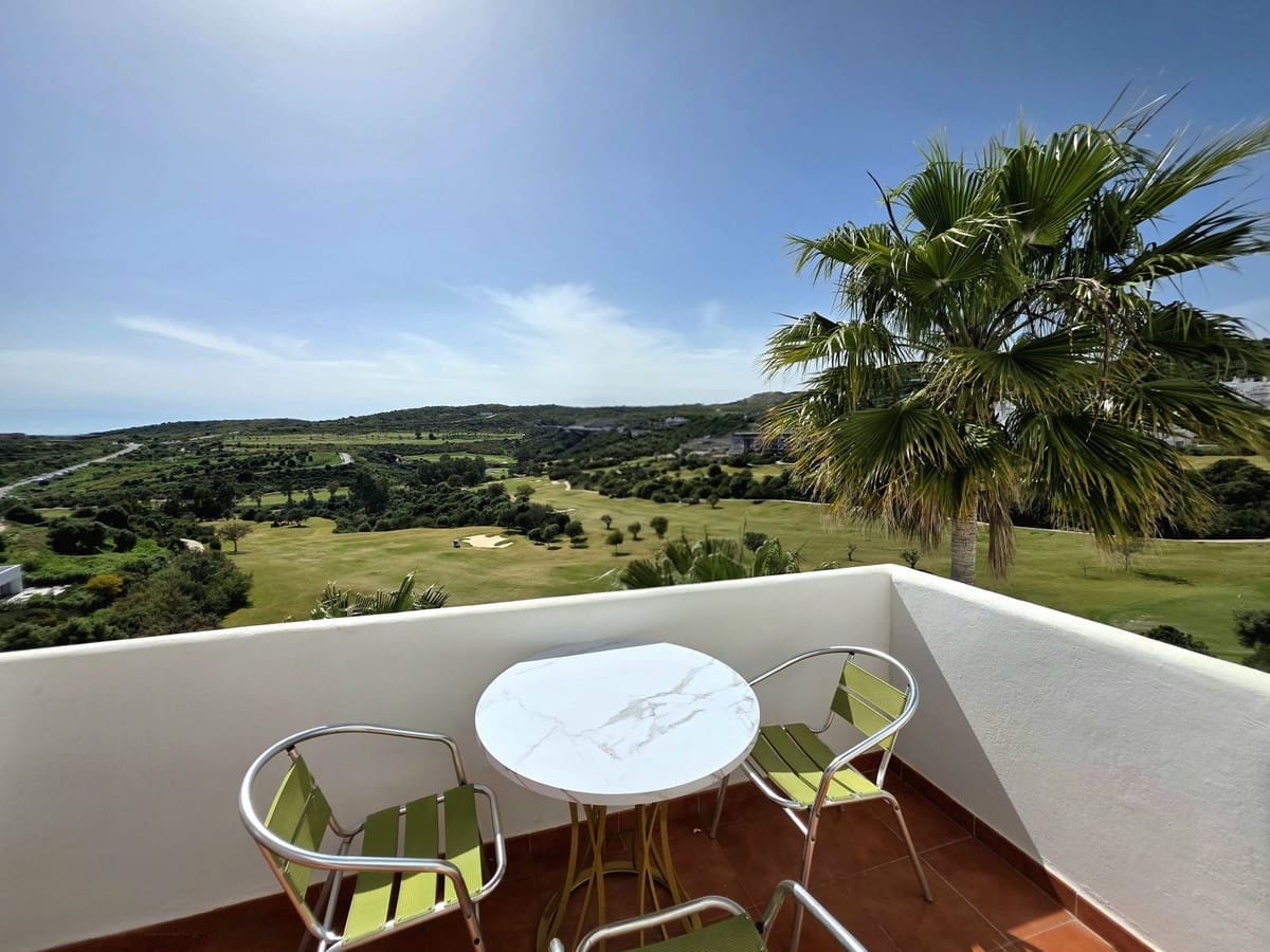 2 bedroom Penthouse for sale in Estepona with pool garage - € 315,000 (Ref: 9753655)