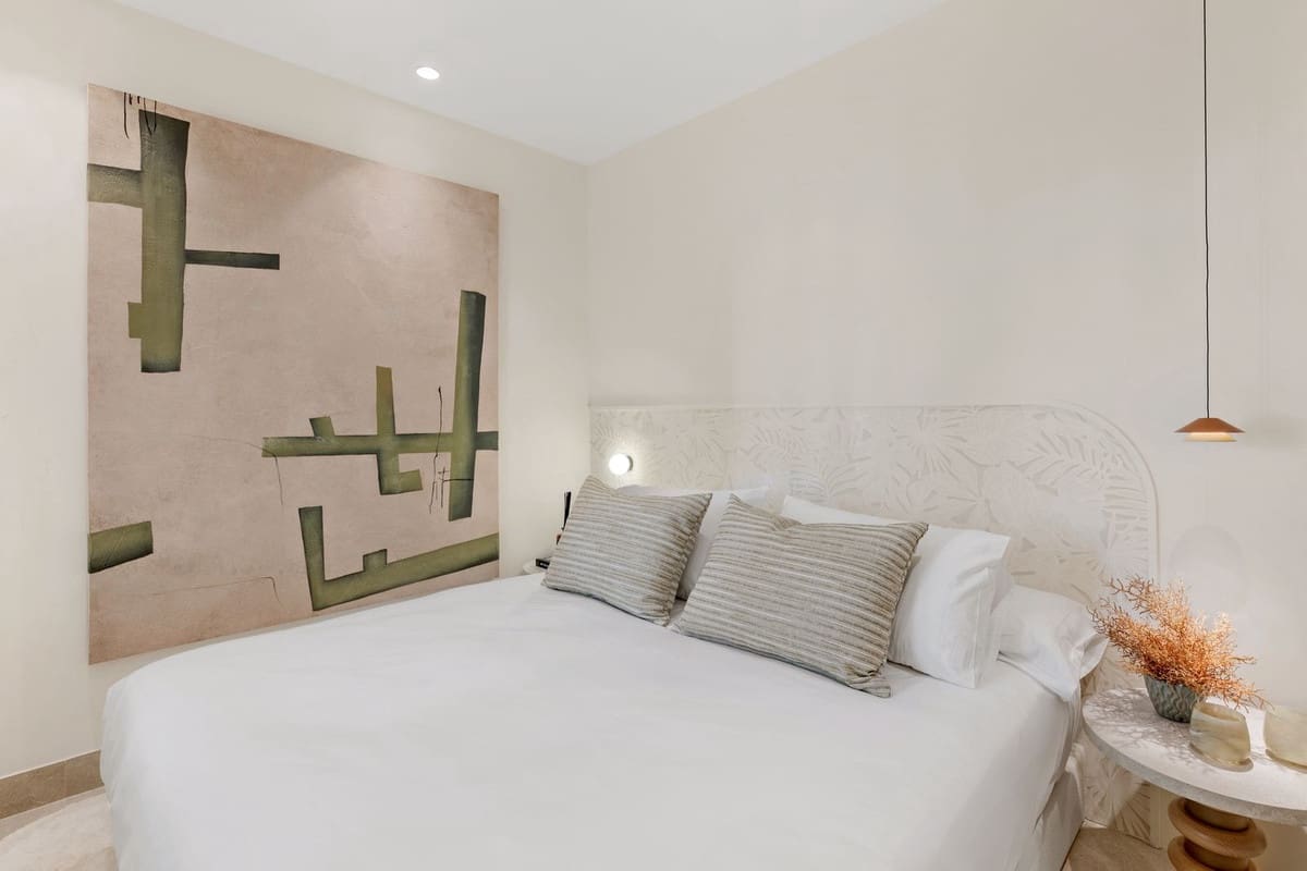 3 soverom Leilighet til salgs i Estepona med svømmebasseng garasje - € 1 495 000 (Ref: 9762311)