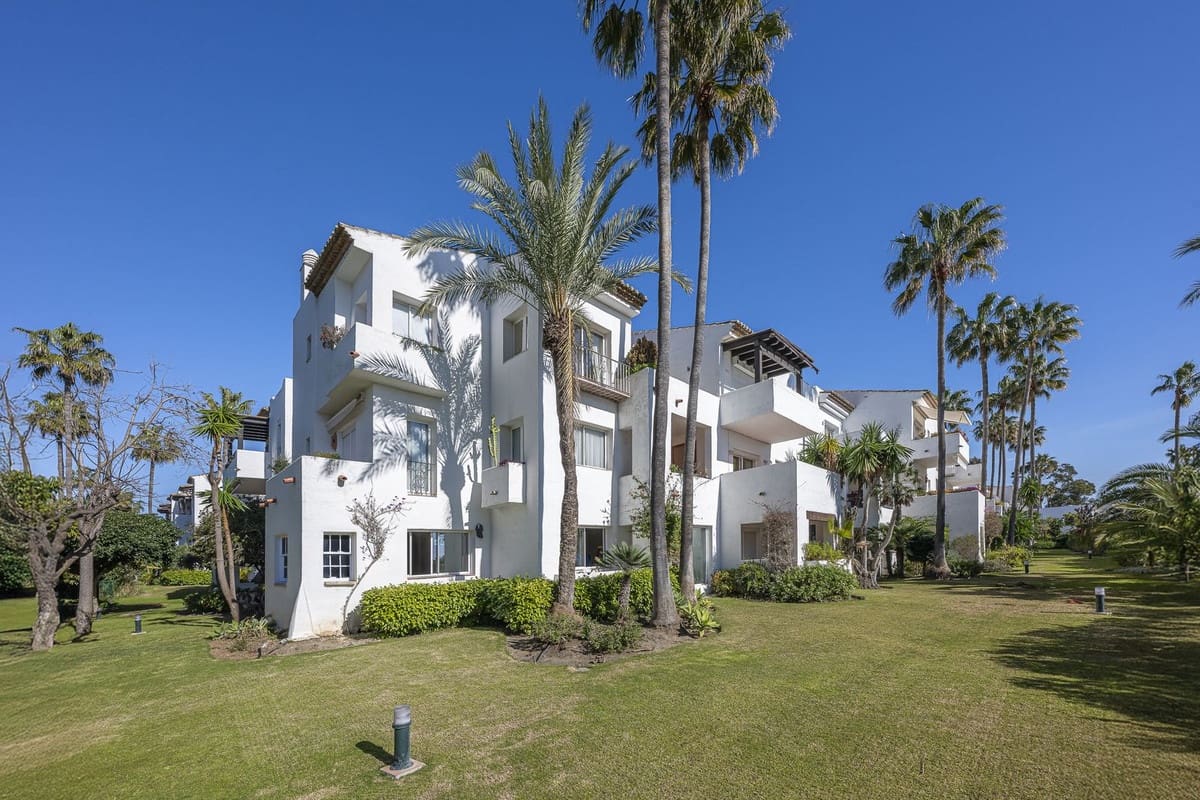 3 camera da letto Appartamento in vendita in Estepona con piscina garage - 1.495.000 € (Rif: 9762311)