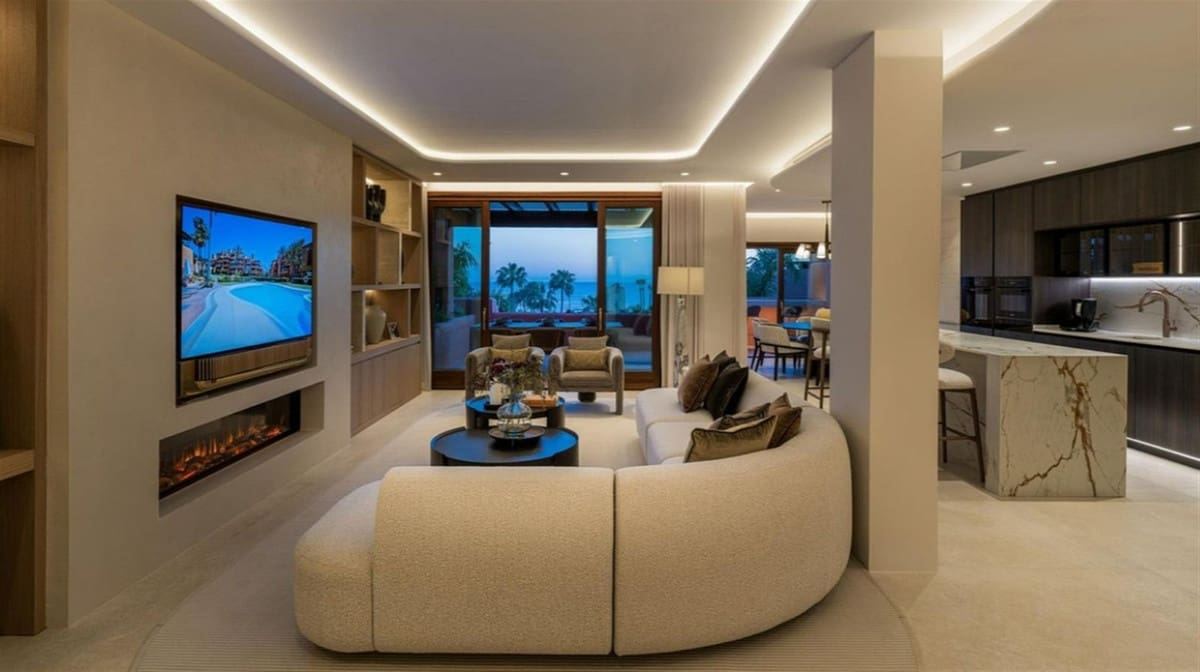 3 soverom Penthouse til salgs i New Golden Mile med svømmebasseng garasje - € 4 995 000 (Ref: 9762312)