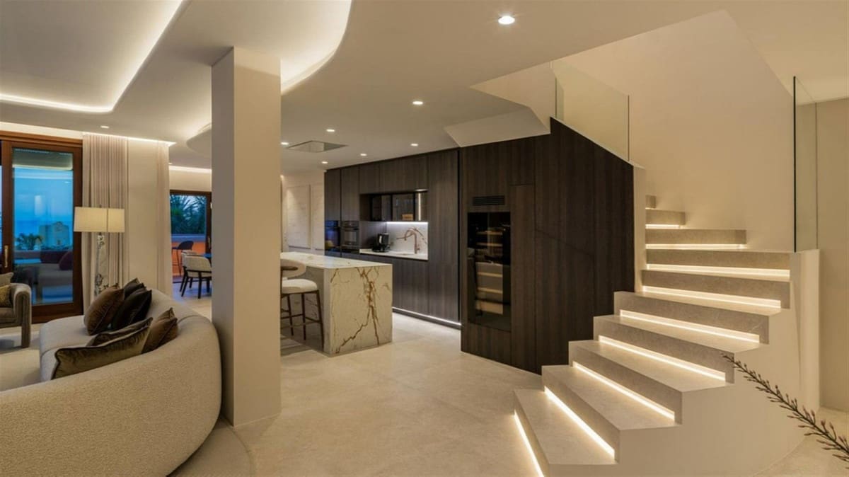 3 soverom Penthouse til salgs i New Golden Mile med svømmebasseng garasje - € 4 995 000 (Ref: 9762312)