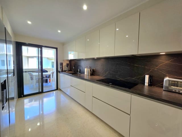 Apartamento de 2 habitaciones en Benahavís en venta con piscina garaje - 625.000 € (Ref: 9777316)