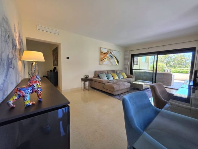 Apartamento de 2 habitaciones en Benahavís en venta con piscina garaje - 625.000 € (Ref: 9777316)