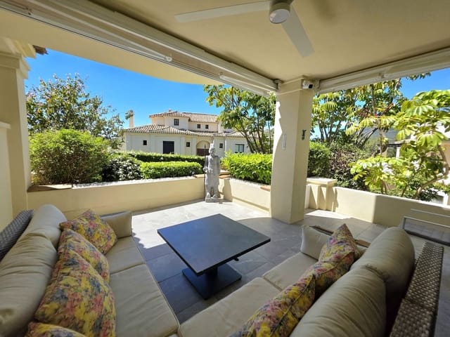 Apartamento de 2 habitaciones en Benahavís en venta con piscina garaje - 625.000 € (Ref: 9777316)