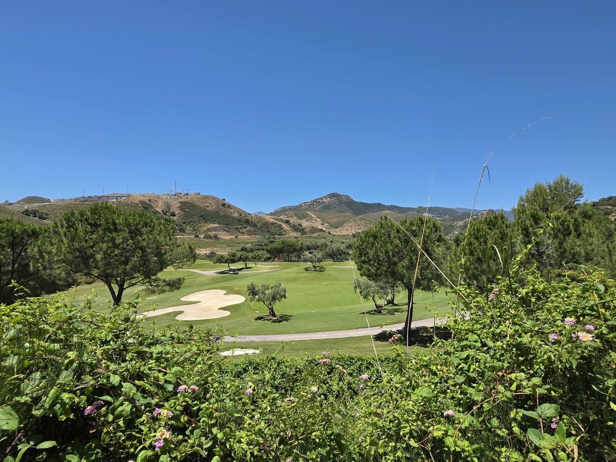 2 slaapkamer Appartement te koop in Benahavis met zwembad garage - € 625.000 (Ref: 9777316)