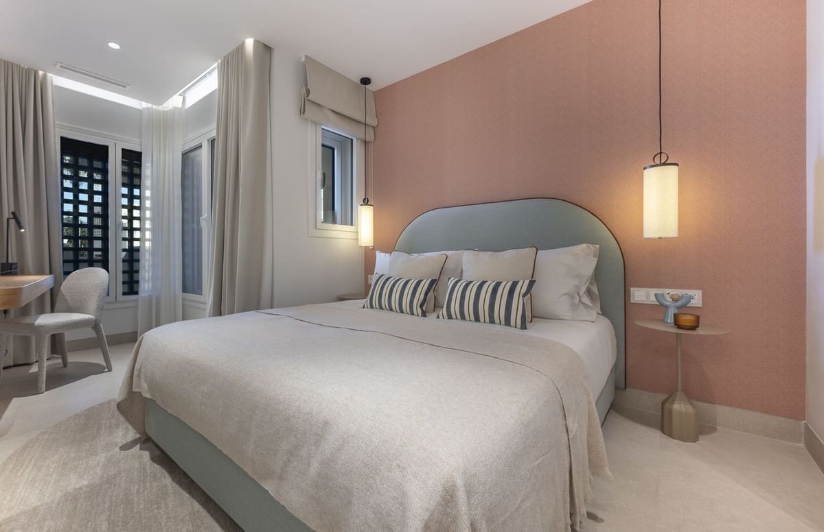 3 soverom Leilighet til salgs i New Golden Mile med svømmebasseng garasje - € 1 895 000 (Ref: 9784926)