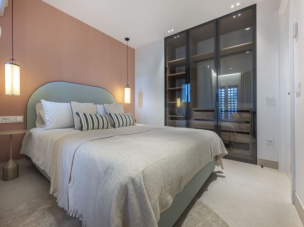 3 soverom Leilighet til salgs i New Golden Mile med svømmebasseng garasje - € 1 895 000 (Ref: 9784926)